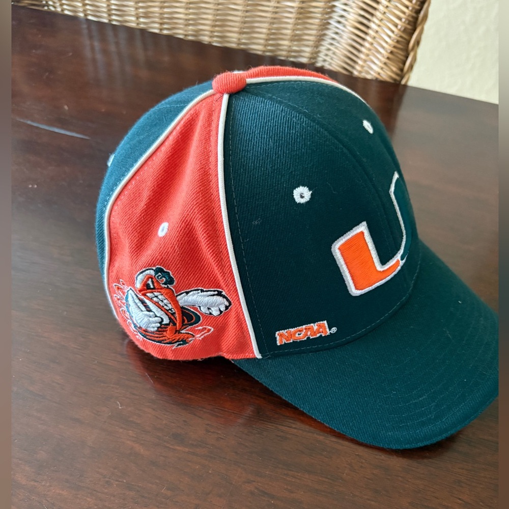 NCAA Miami Hurricanes hat